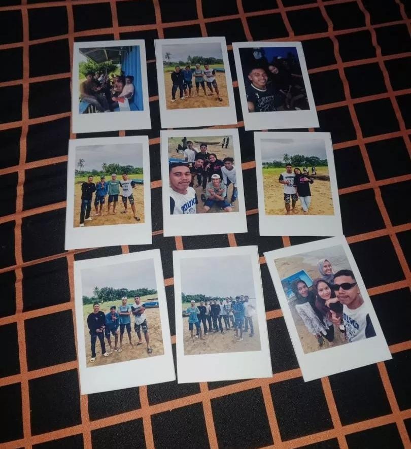 Cetak Foto Polaroid
